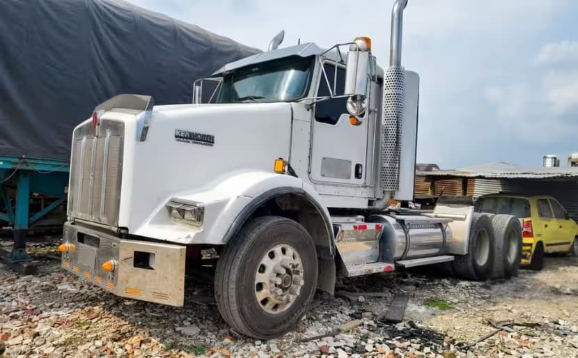 KENWORTH T800 2011