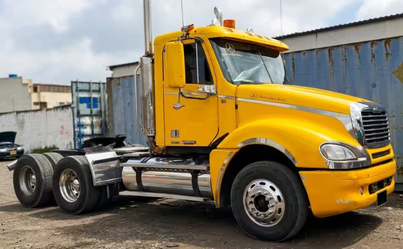 FREIGHTLINER COLUMBIA