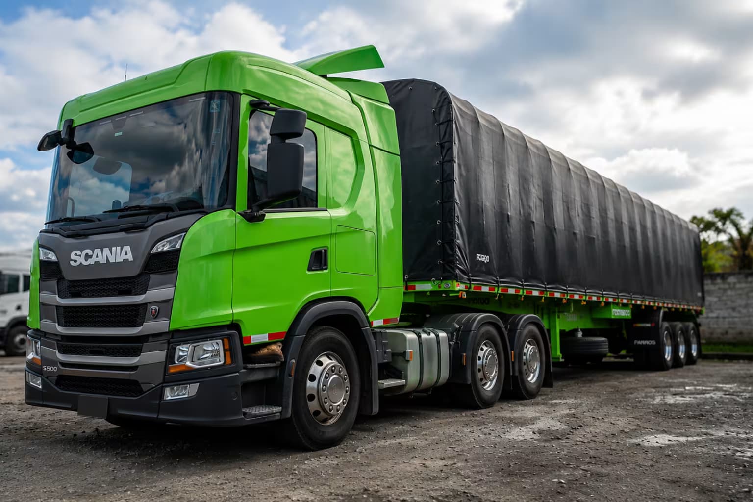 SCANIA 2023 VERDE