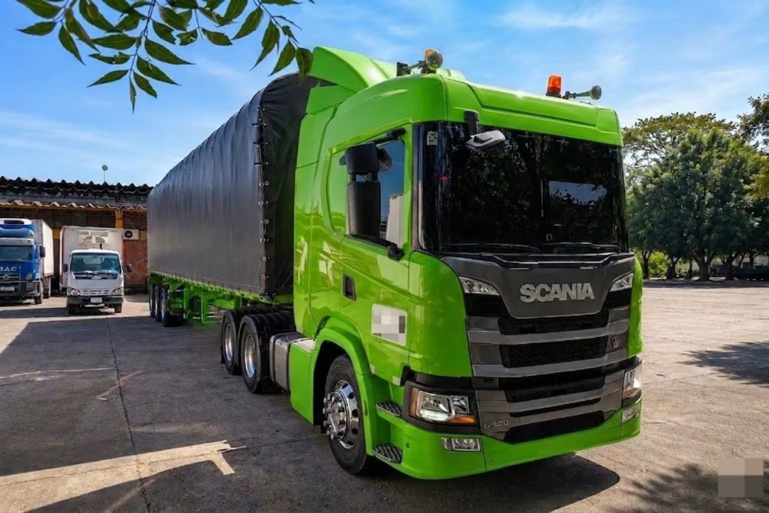 SCANIA 2023 VERDE miniatura 3