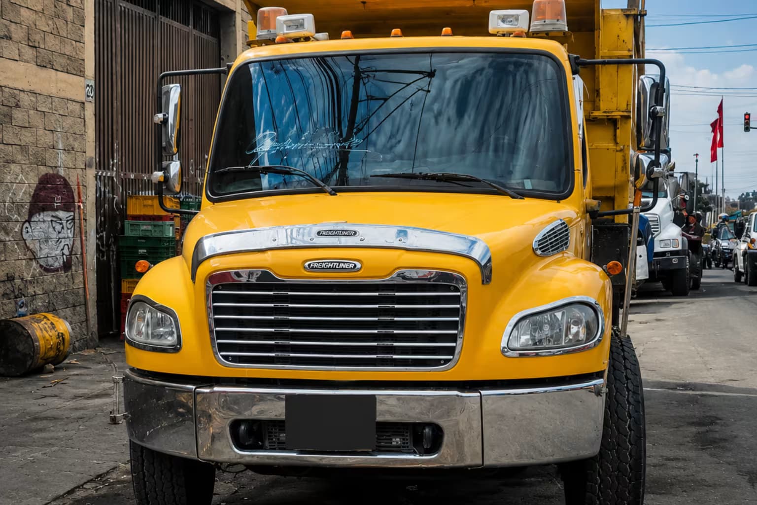 VOLQUETA FREIGHTLINER M2-106 2013 miniatura 2