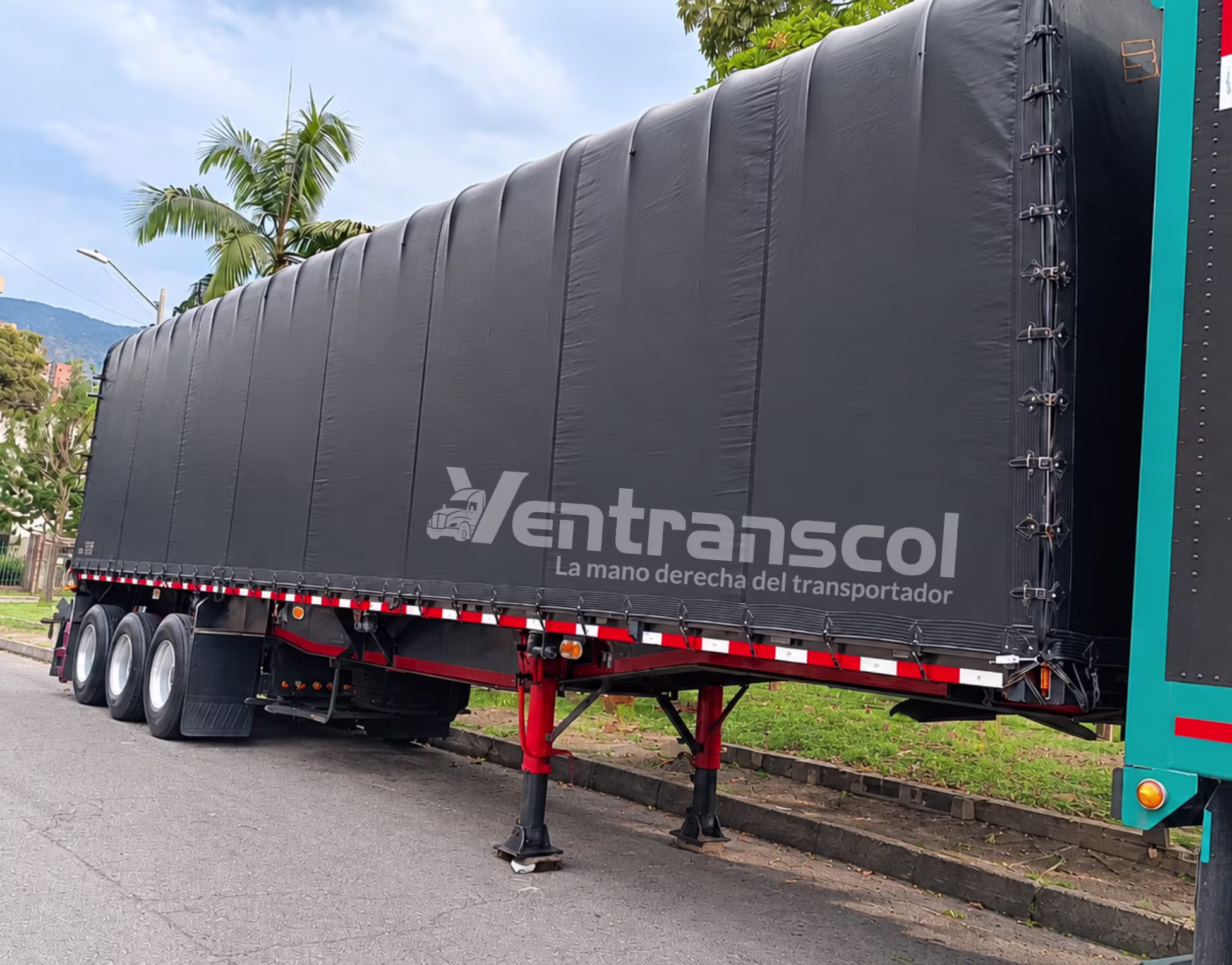 TRAILER BAYONA 2013